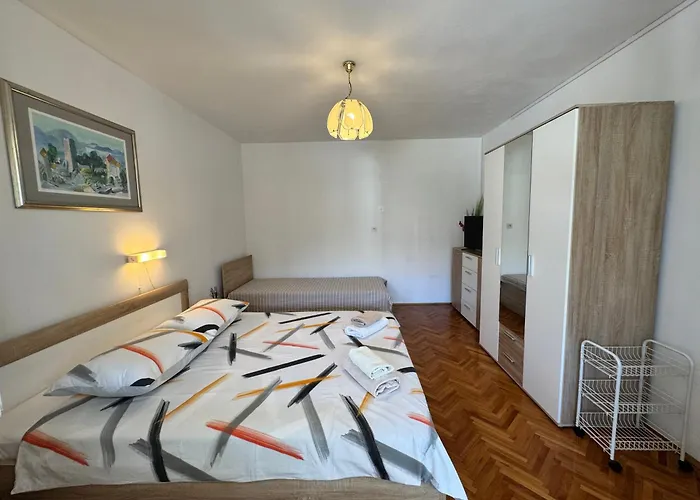 Apartament Meri *